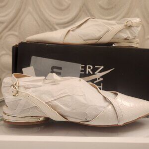 Naturalizer "Hawaii" Slingbacks. NIB. Size 10 Wide